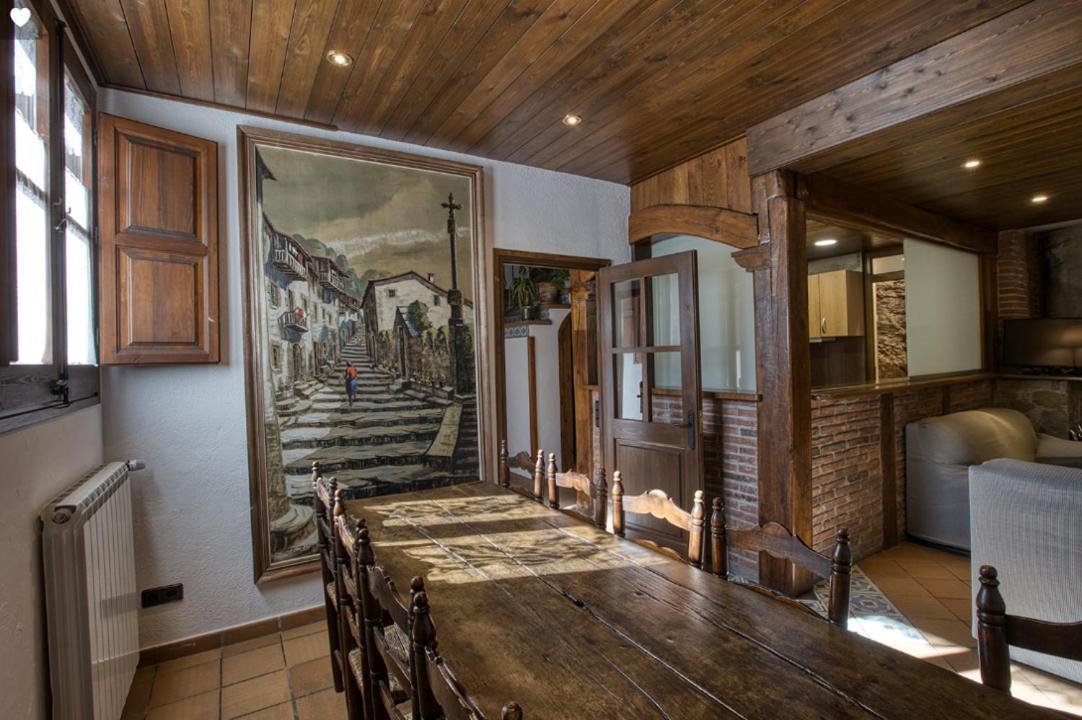 Nastura Casa Rural L'art Country house *