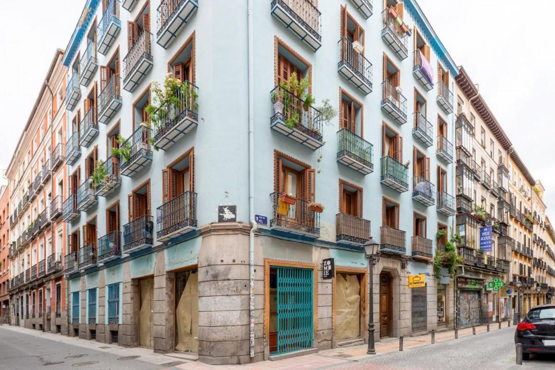 1 Bedroom 1 Bathroom Furnished - Malasana - Modern In Downtown Area - Mintystay Apartment