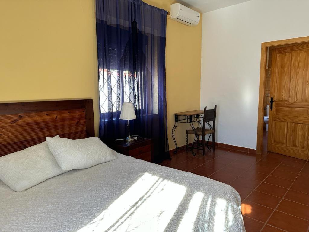 La Casa Barata, *