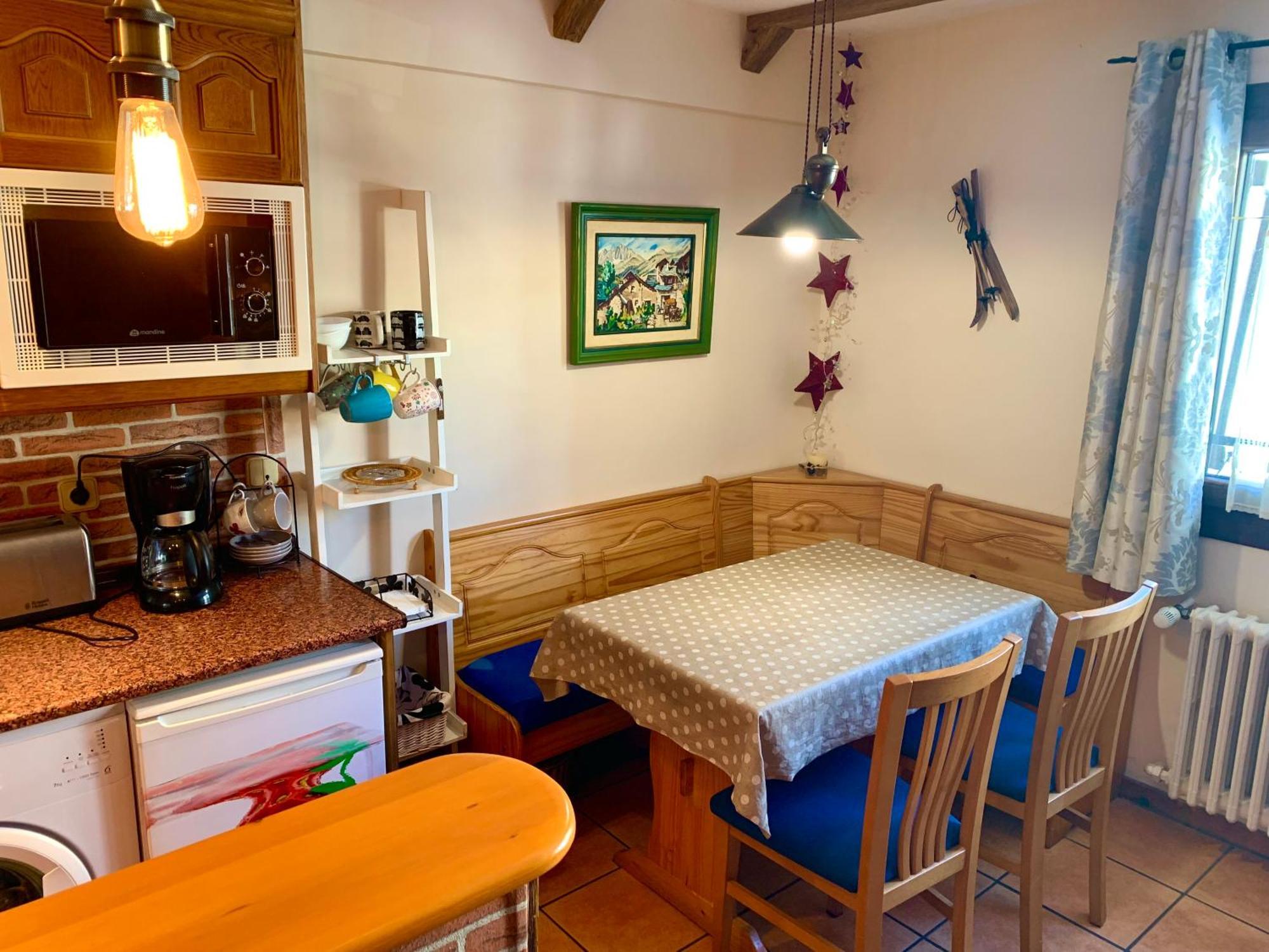 Inmobiliaria - Admite Mascotas Apartamento *