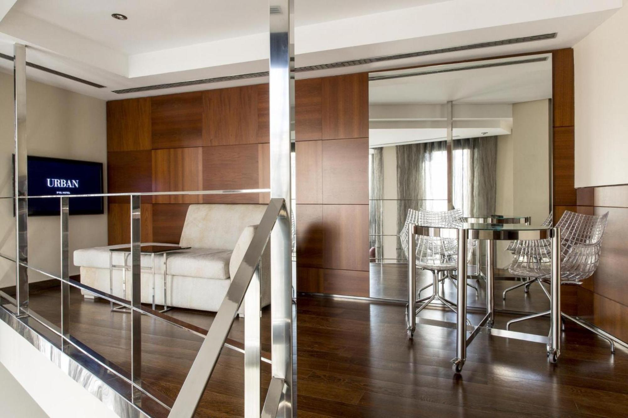 Urban, A Small Luxury Of The World 5*