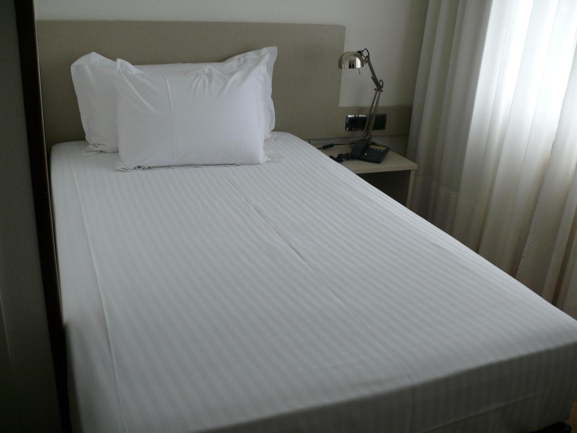 Angeles Hotel