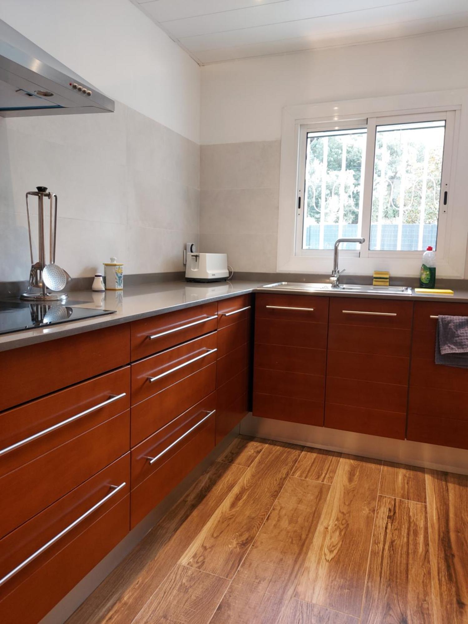 Cerca De Barcelona, Y Entre Tres Parques Naturales, Casa De 4 Y 2 Banos Con Piscina, Barbacoa Y Chimenea Сasa de vacaciones