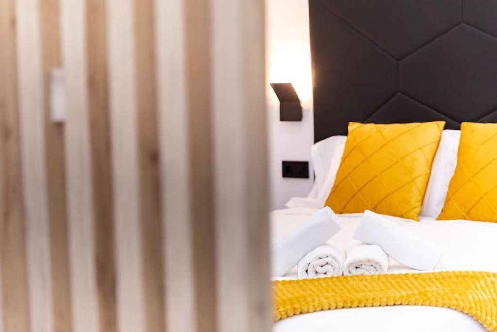 Loft 11 B *