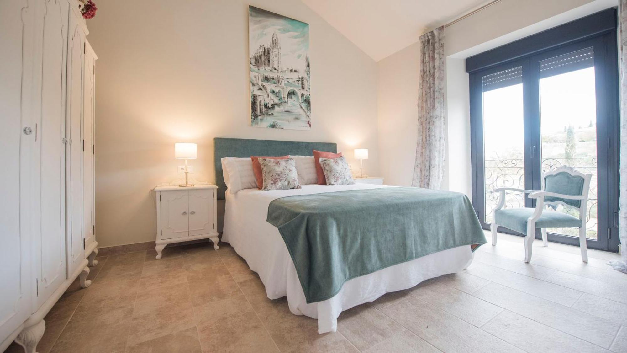 Florinda De La Cava - 5 Apartment *