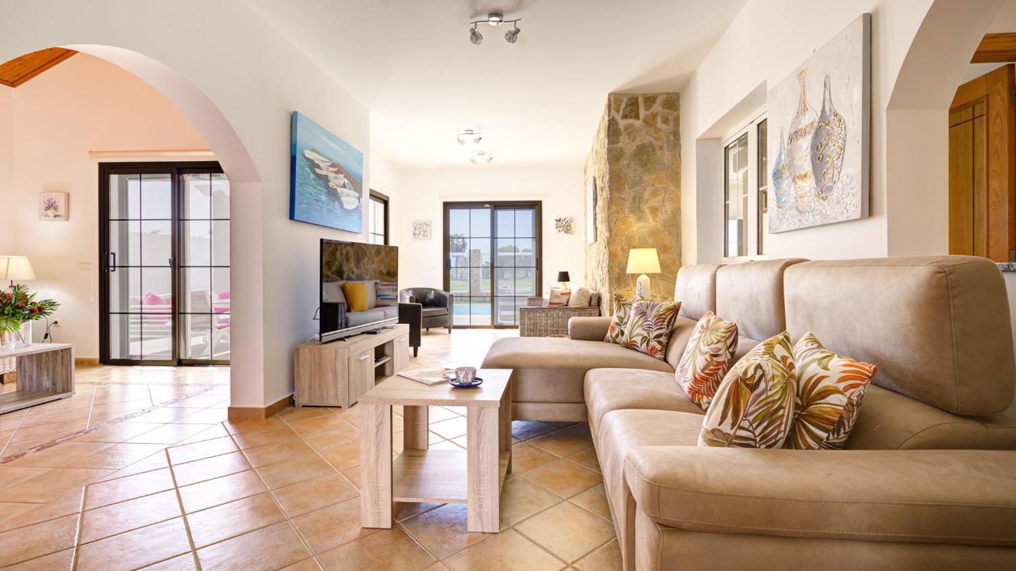 Casa Lottie Villa