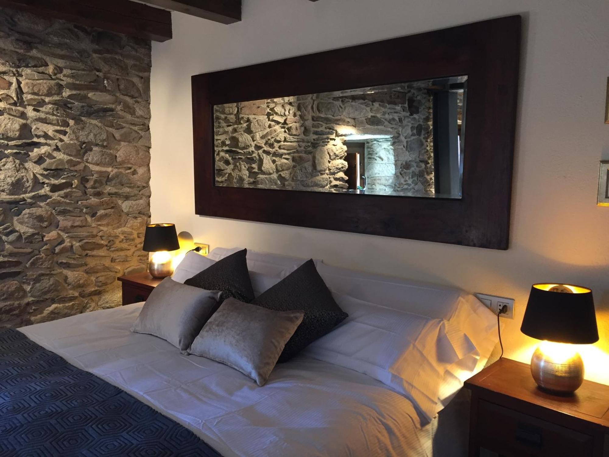 Mas Farner - Adults Only Llivia
