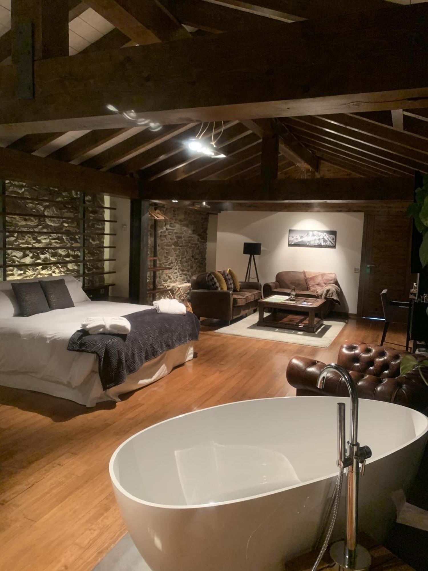 Mas Farner - Adults Only Bed & Breakfast *
