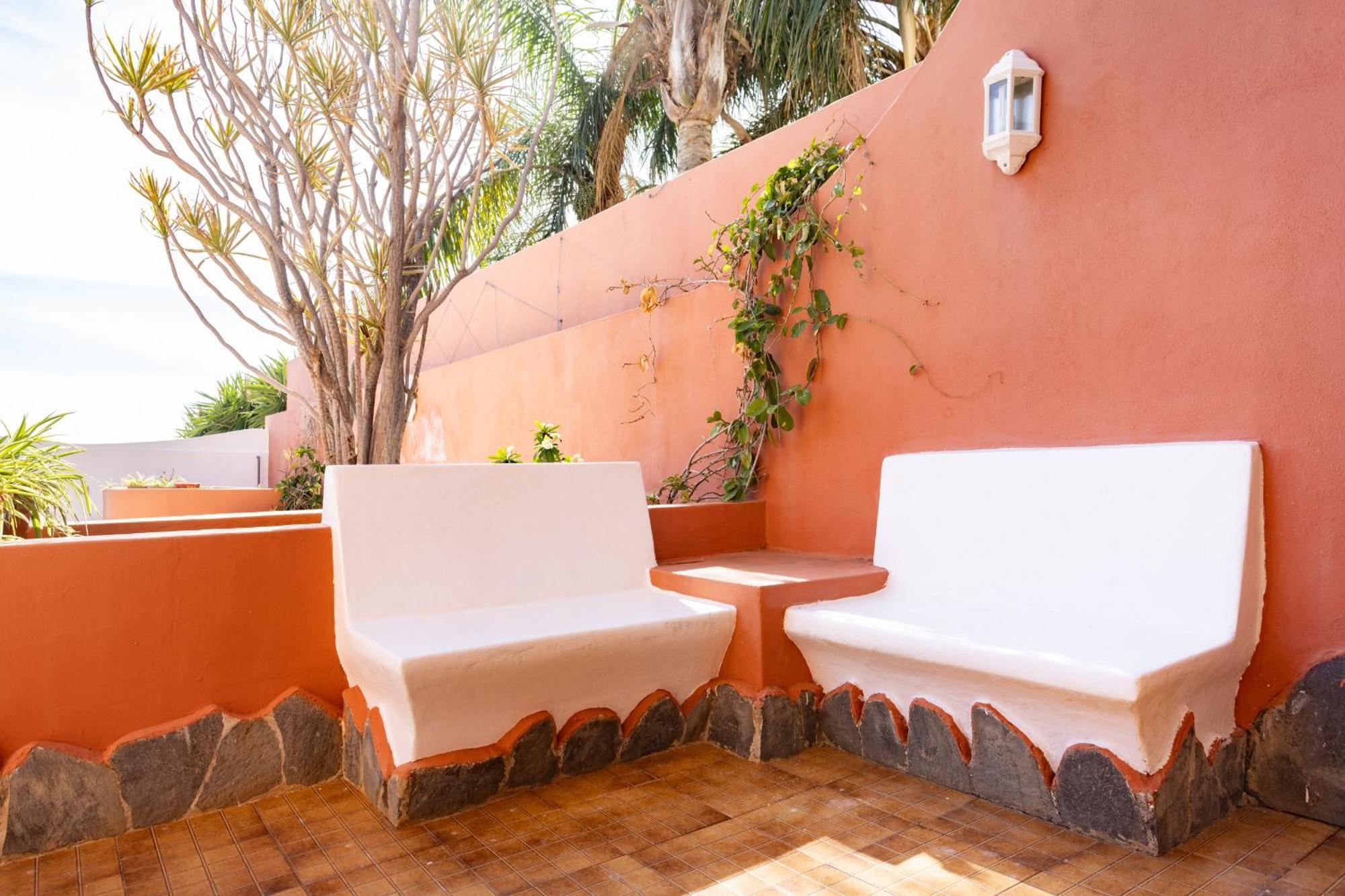 One & Only Sports And Relax Heated Pool By Eden Villa Tabaiba