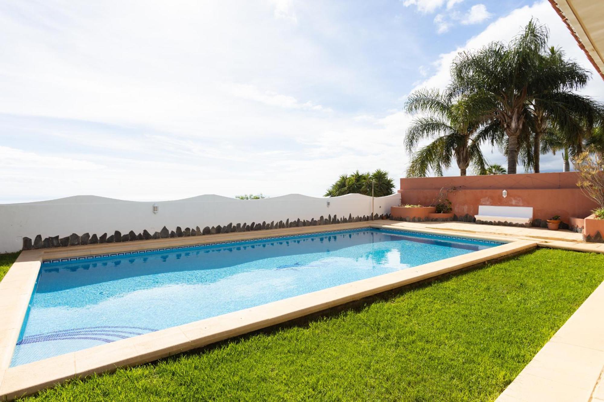 One & Only Sports And Relax Heated Pool By Eden Villa Tabaiba