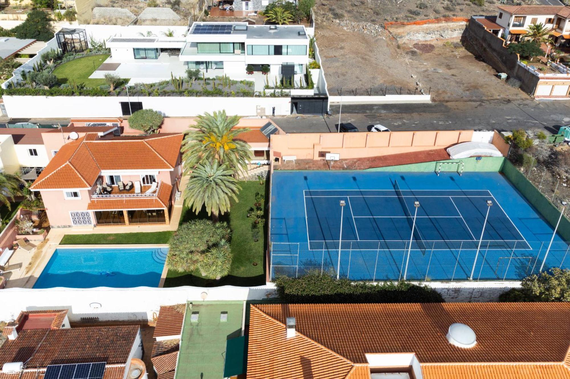 One & Only Sports And Relax Heated Pool By Eden