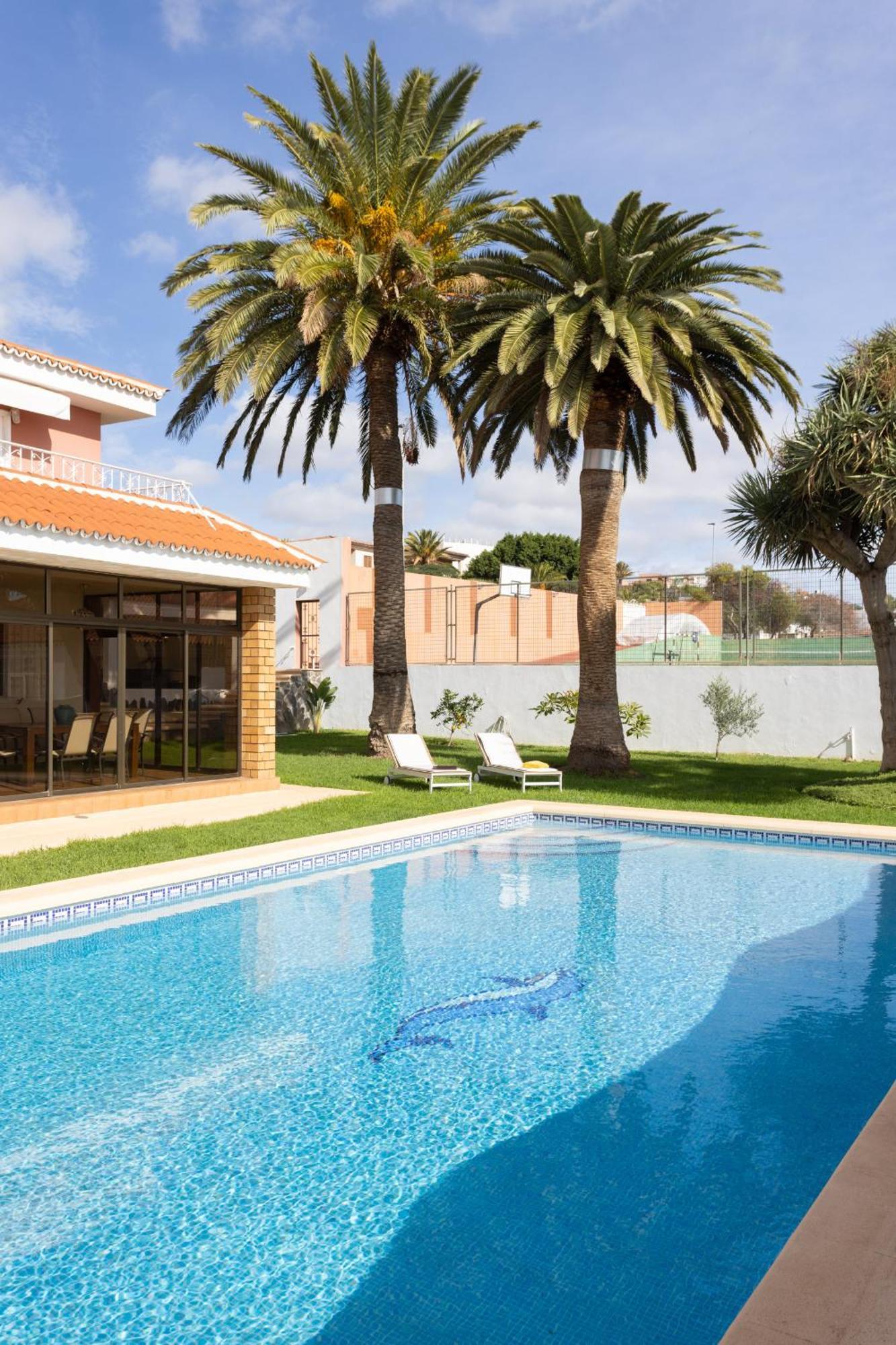 One & Only Sports And Relax Heated Pool By Eden Villa *