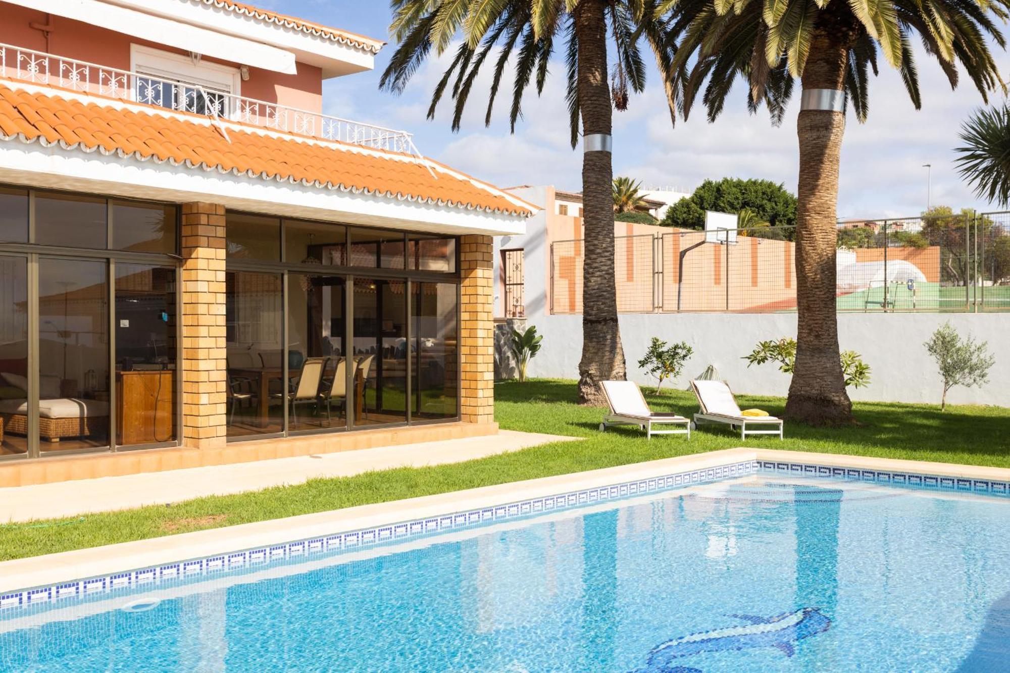 One & Only Sports And Relax Heated Pool By Eden Villa Tabaiba