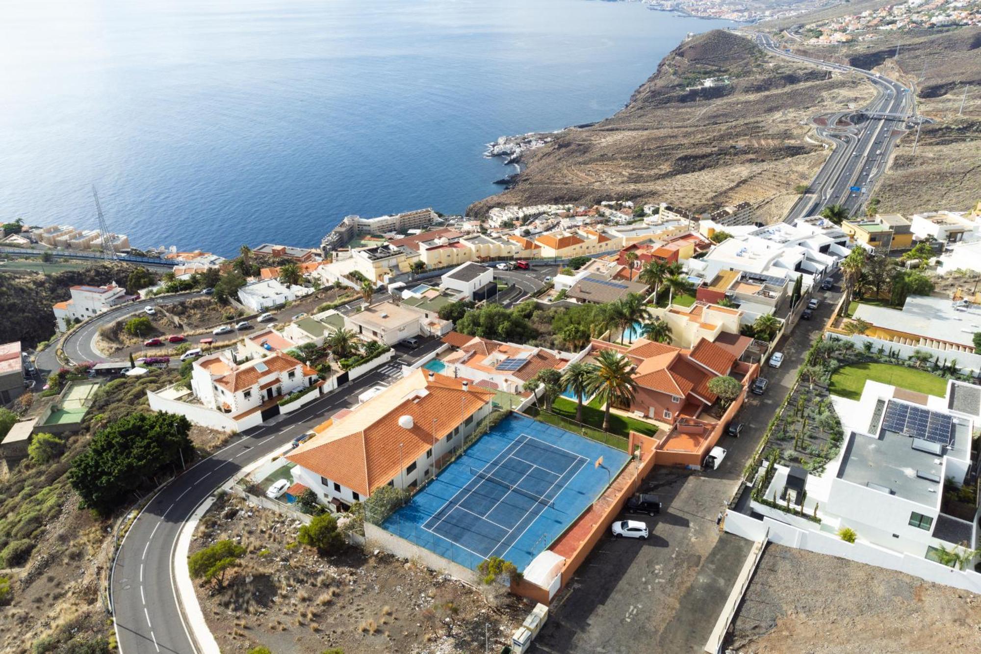 Villa One & Only Sports And Relax Heated Pool By Eden *