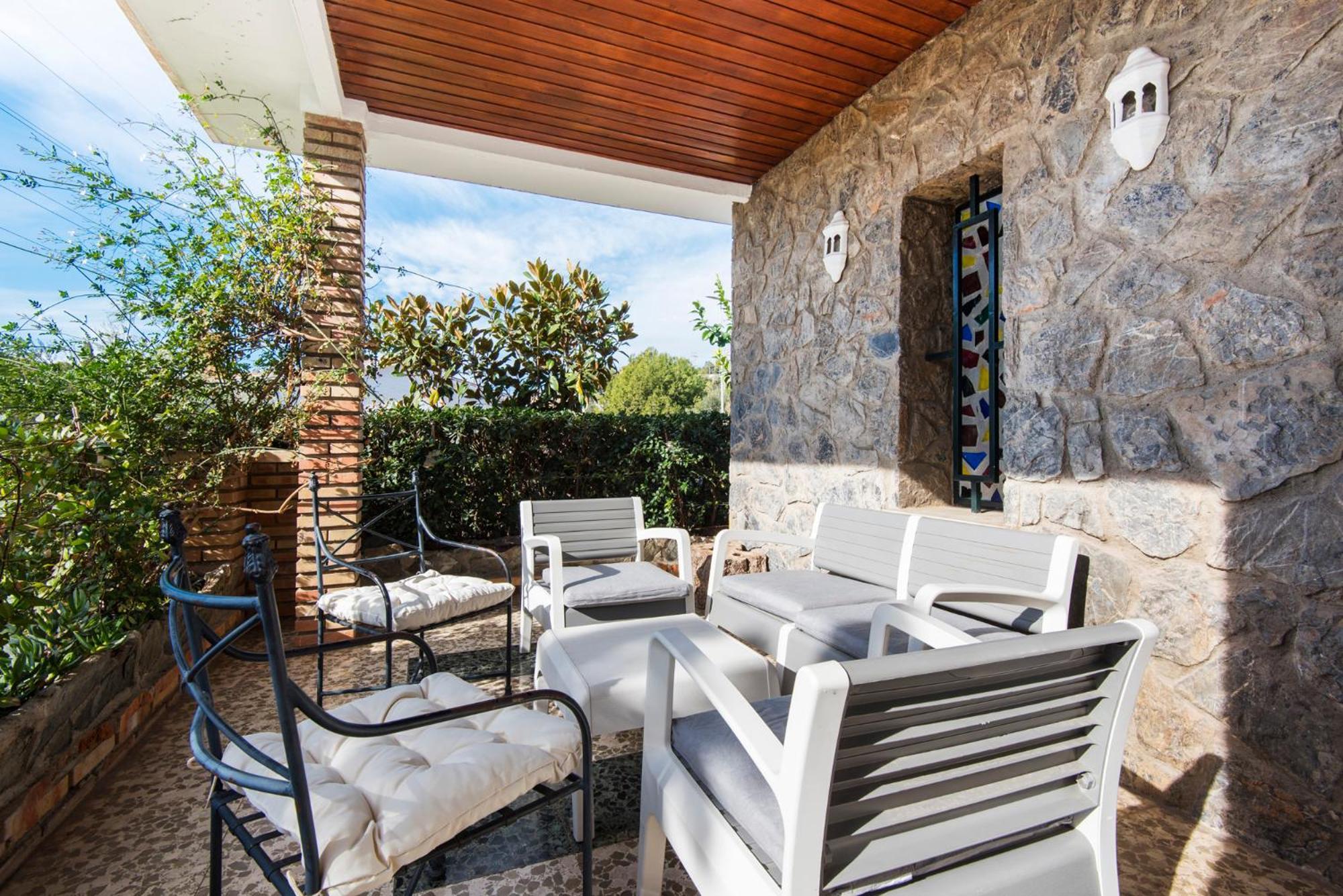 Queen Of The Ocean Villa: Stately Style House With Pool * Malaga
