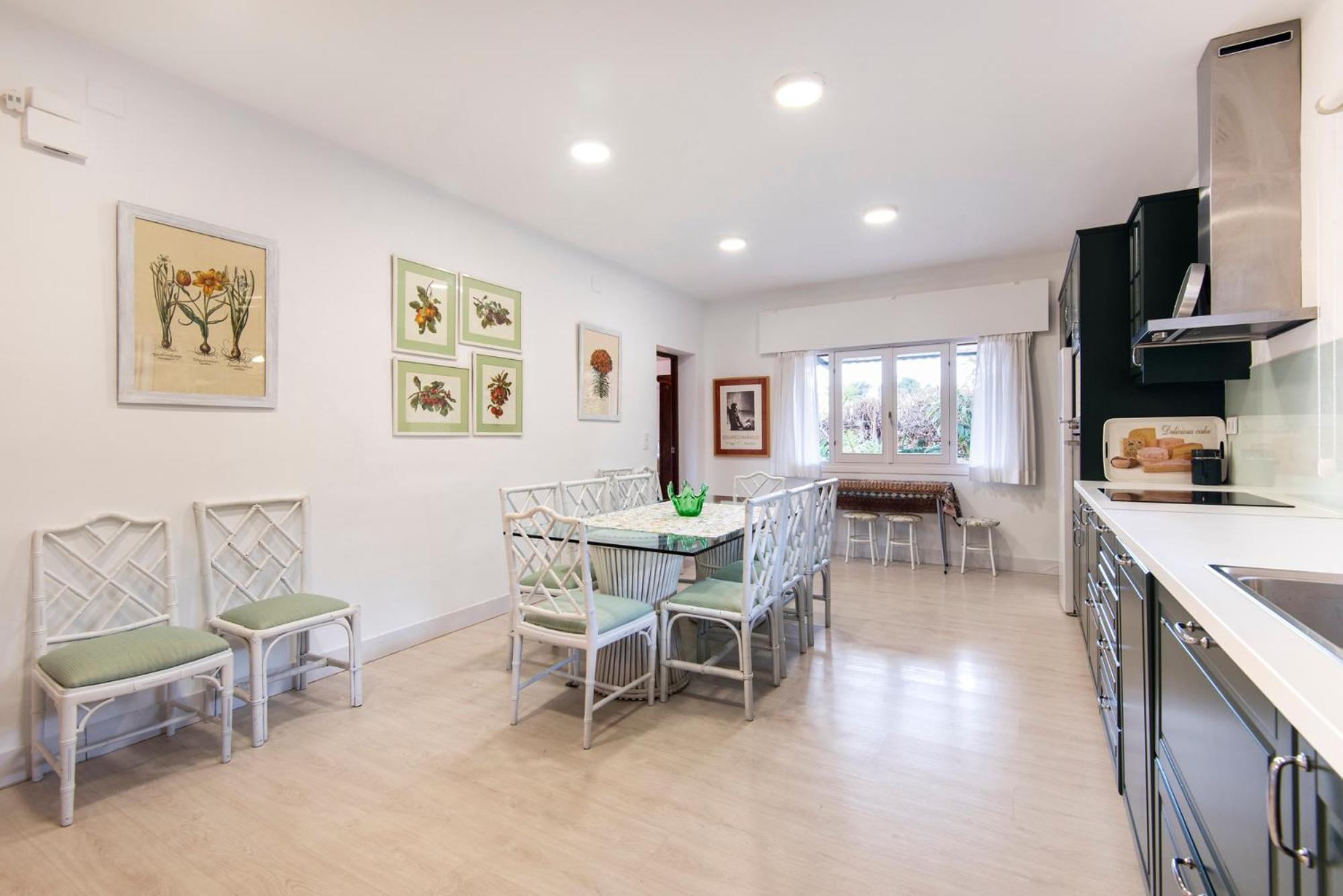 Holiday home Queen Of The Ocean Villa: Stately Style House With Pool