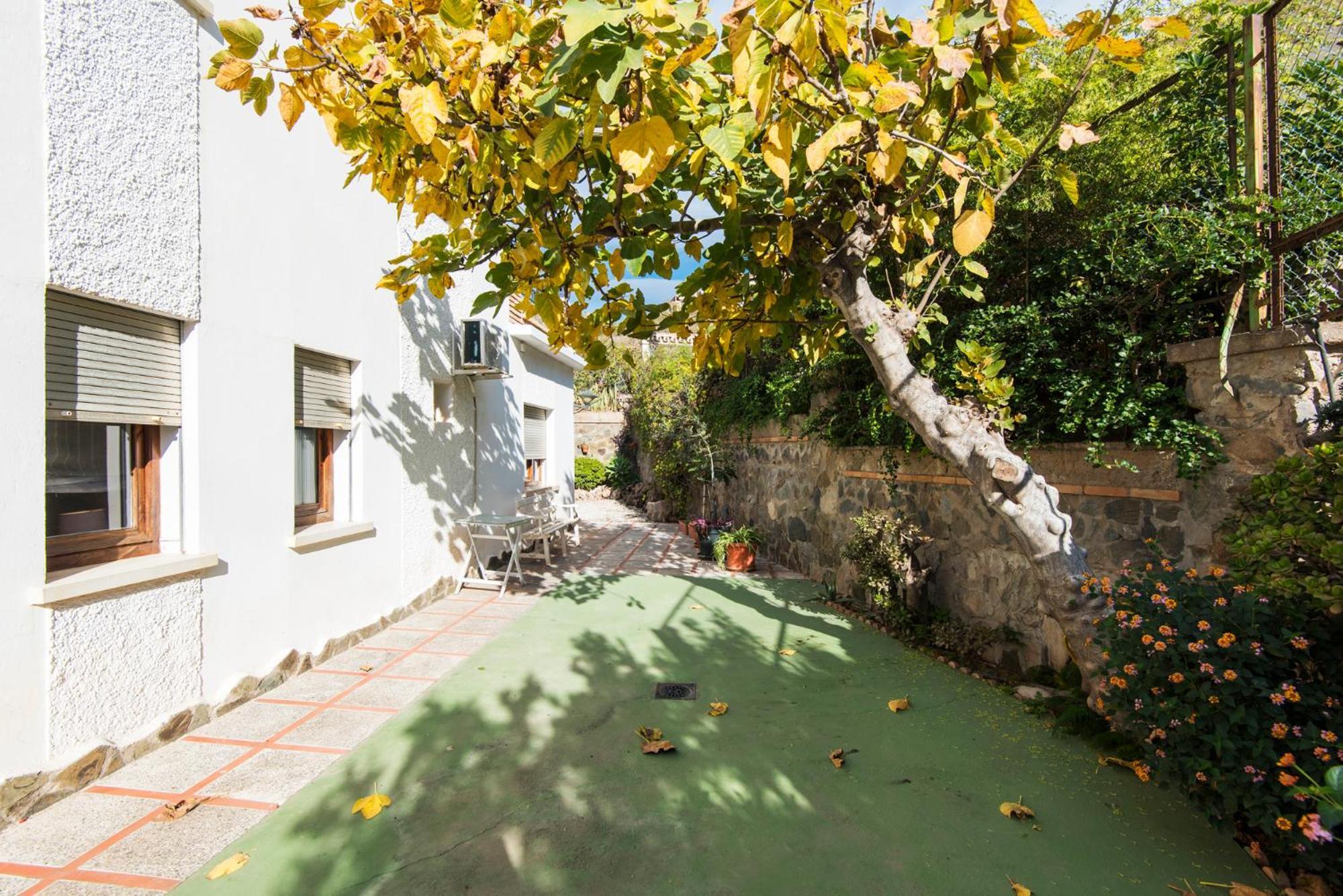 Queen Of The Ocean Villa: Stately Style House With Pool Holiday home Malaga