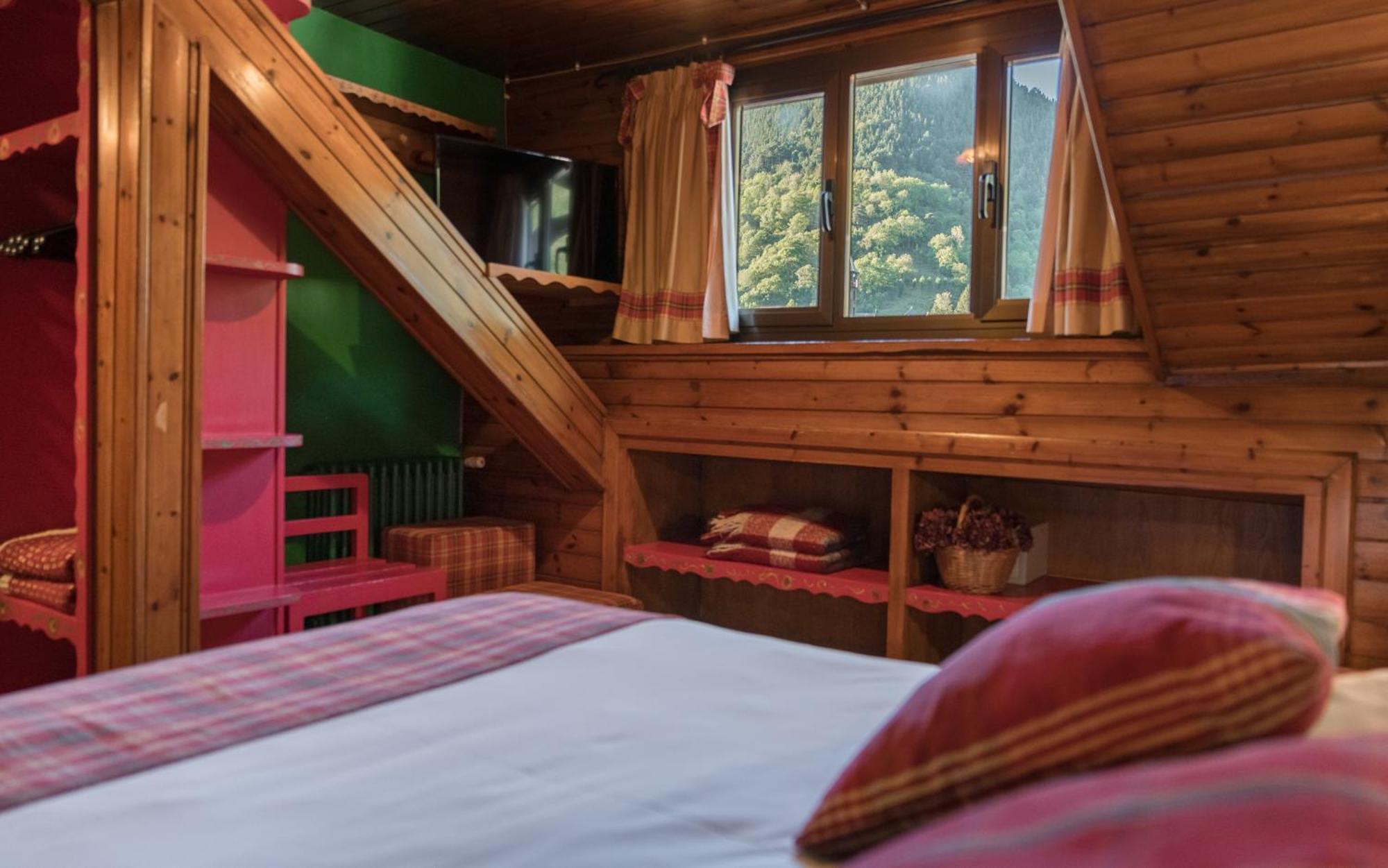 Hotel Aran La Abuela 3*