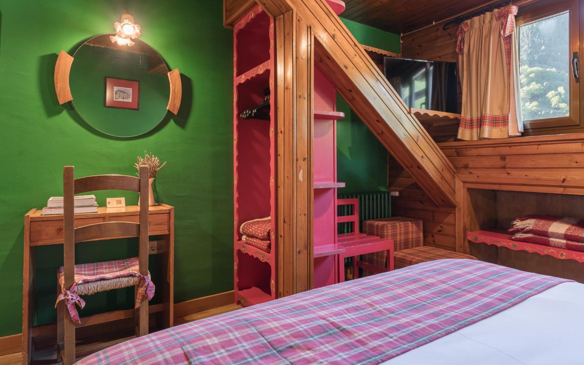 Aran La Abuela Hotel 3*