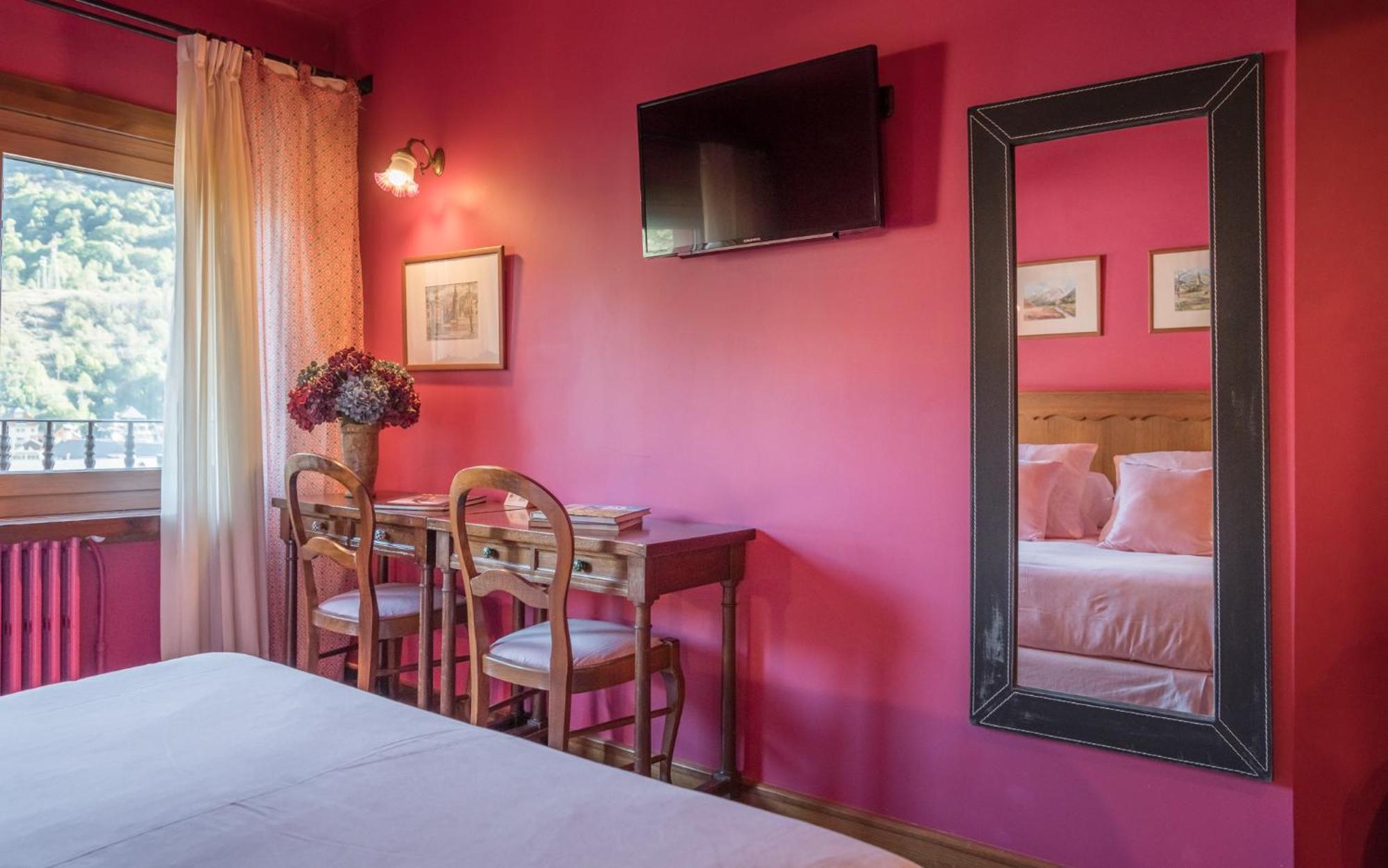 Hotel Aran La Abuela 3*