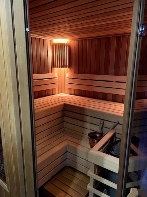 El Gallinero, Loft Con Sauna Y Jacuzzi - Housevanlive *