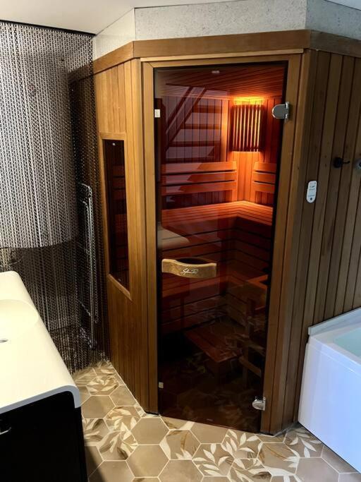El Gallinero, Loft Con Sauna Y Jacuzzi - Housevanlive Apartamento *