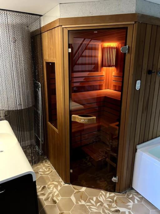 El Gallinero, Loft Con Sauna Y Jacuzzi - Housevanlive Apartamento Casas Altas
