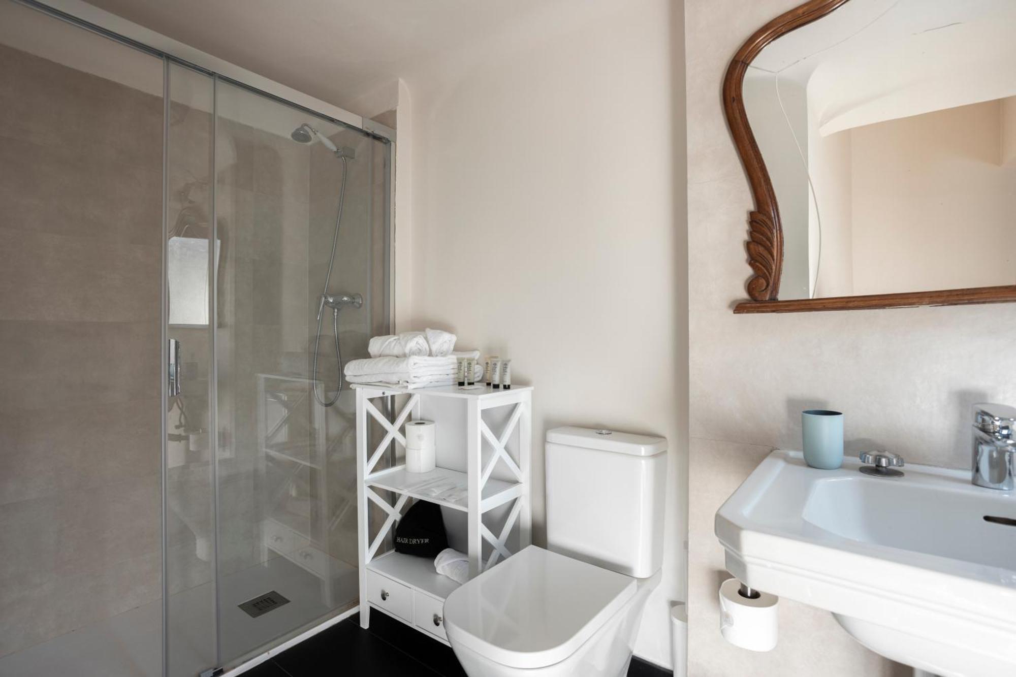 Hotel Angelats - A Signature Boutique