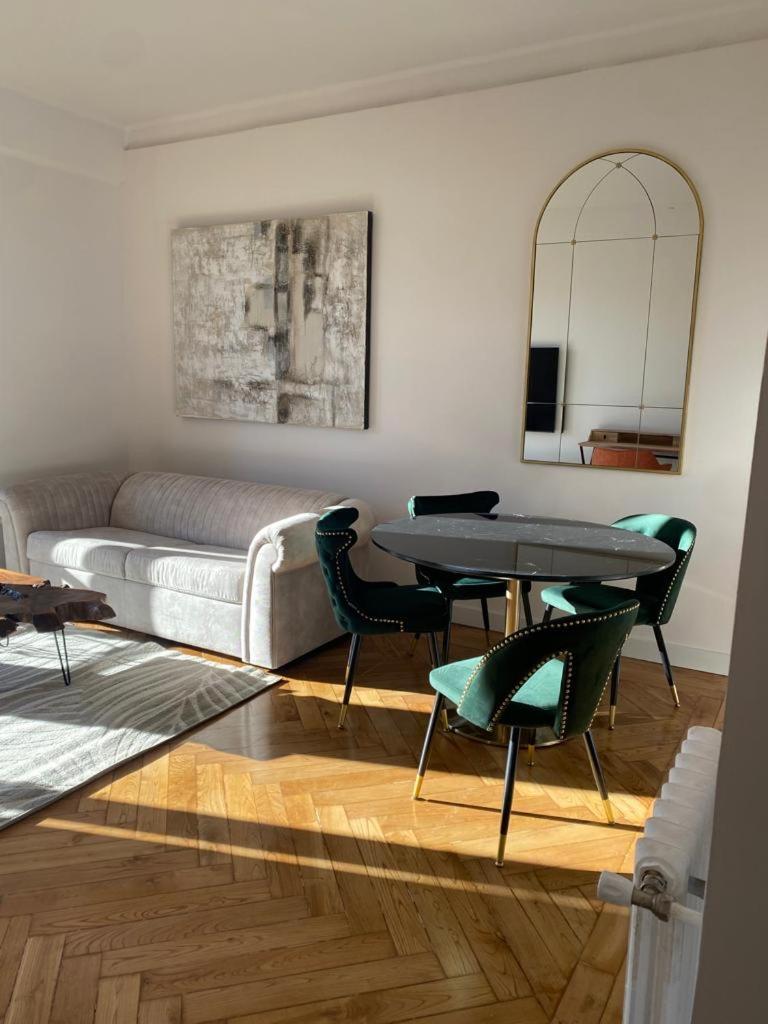 1907 Apartamento *