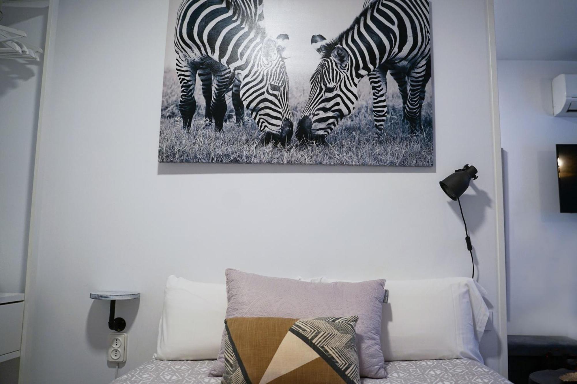 Cariátide Apartamento Plasencia