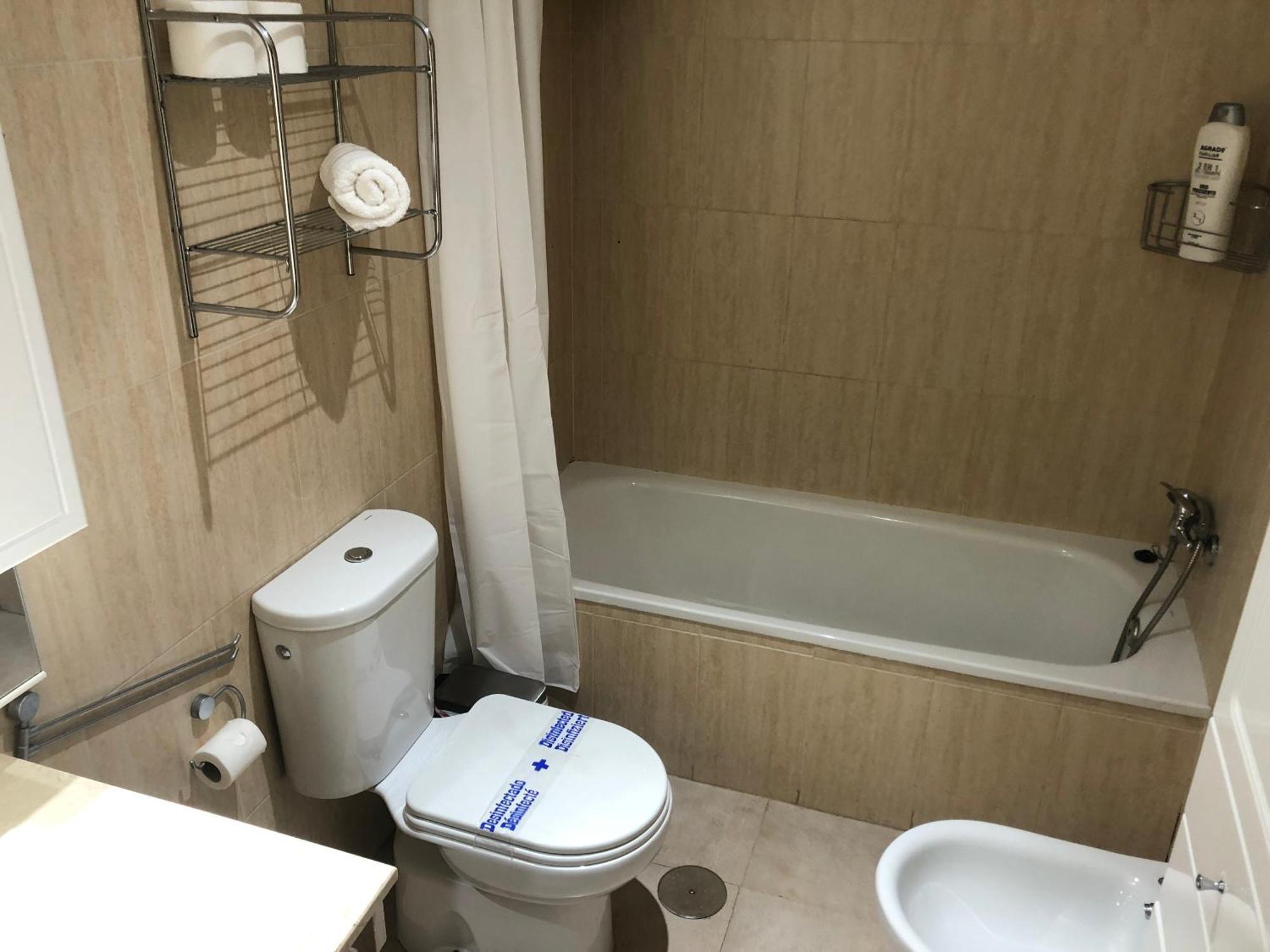 Zona Media Confort Monte Oiz Apartment *