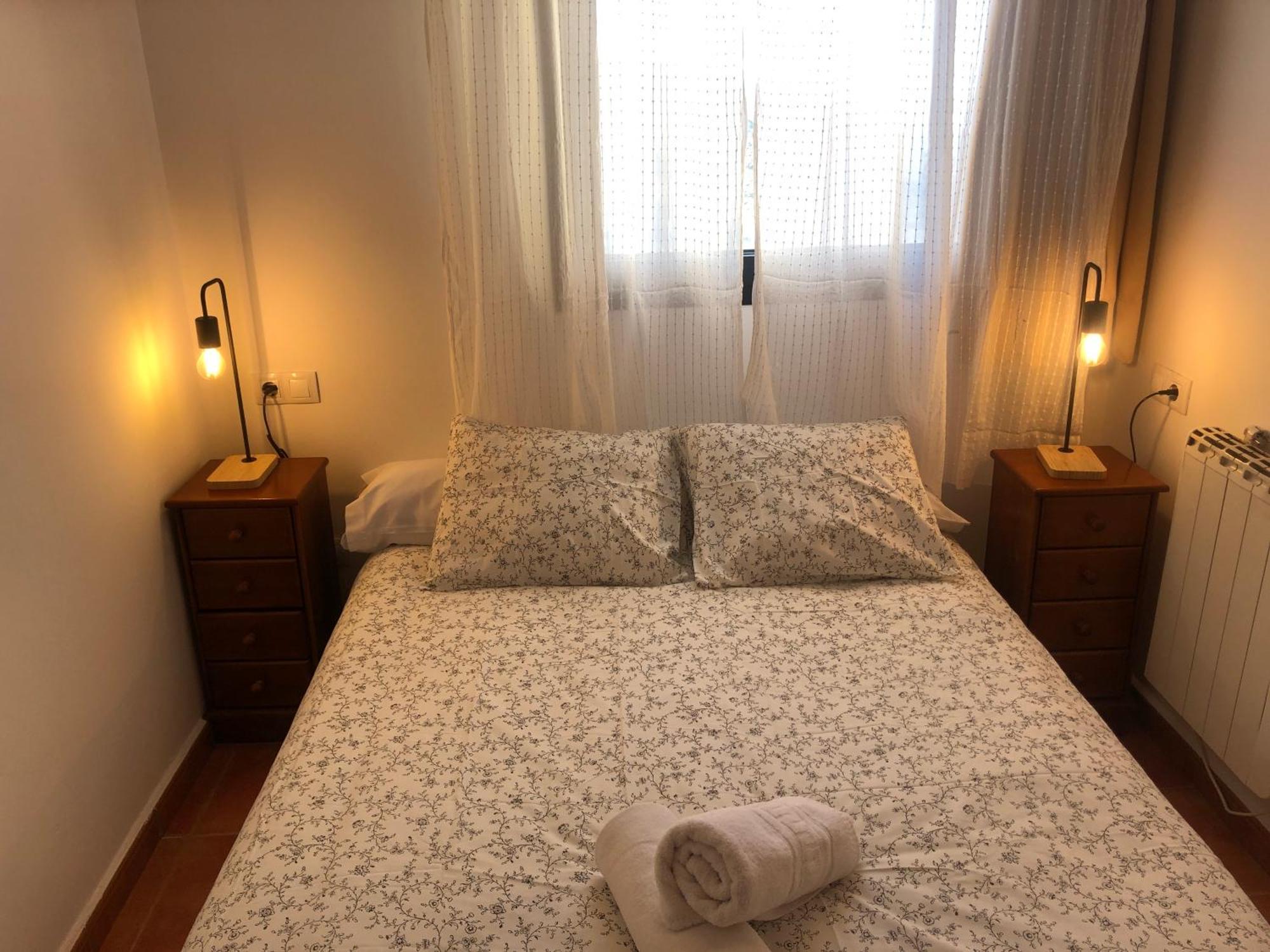 Zona Media Confort Monte Oiz Apartment *