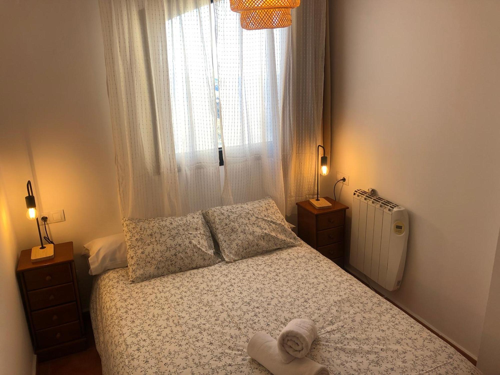 Zona Media Confort Monte Oiz Apartment *