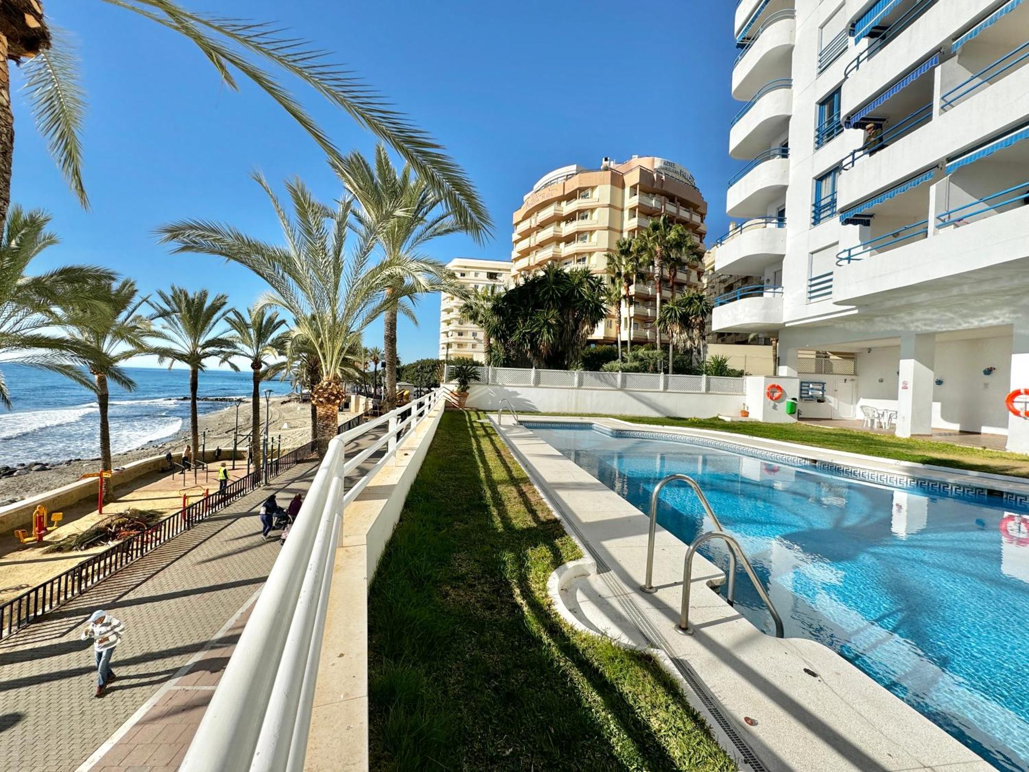 Apartment Seaside Oasis With Mountain Views - Eaw Homes *