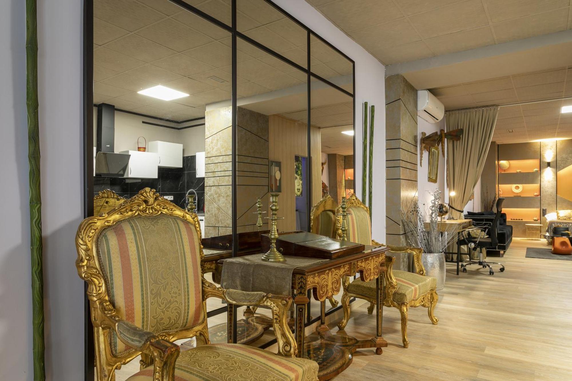Golden Loft *