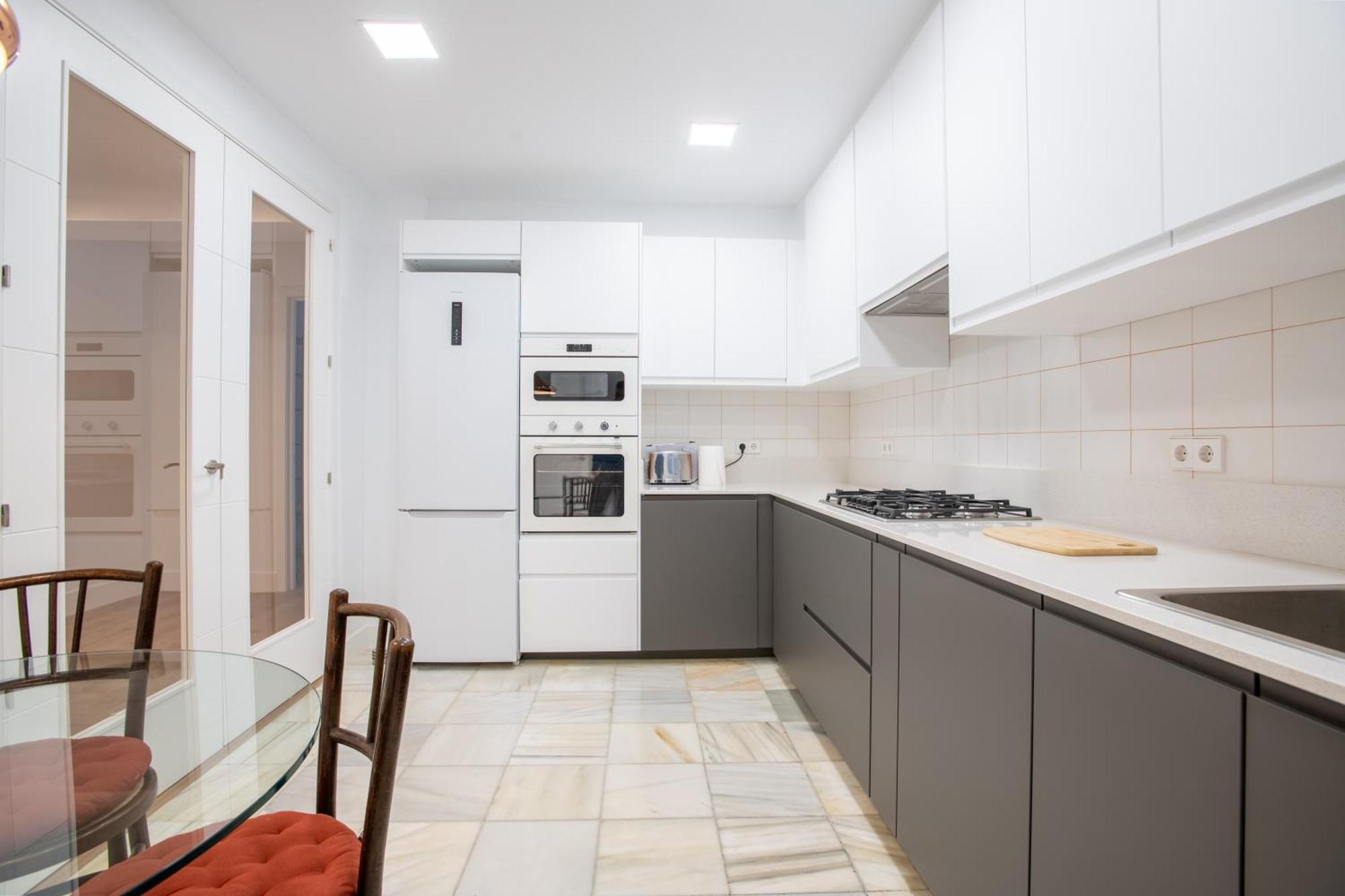 Apartamento Llorenzu El Santu - Vistas Al Mar - 4 Hab Y 3 Banos - Vut-6322-as Gijón
