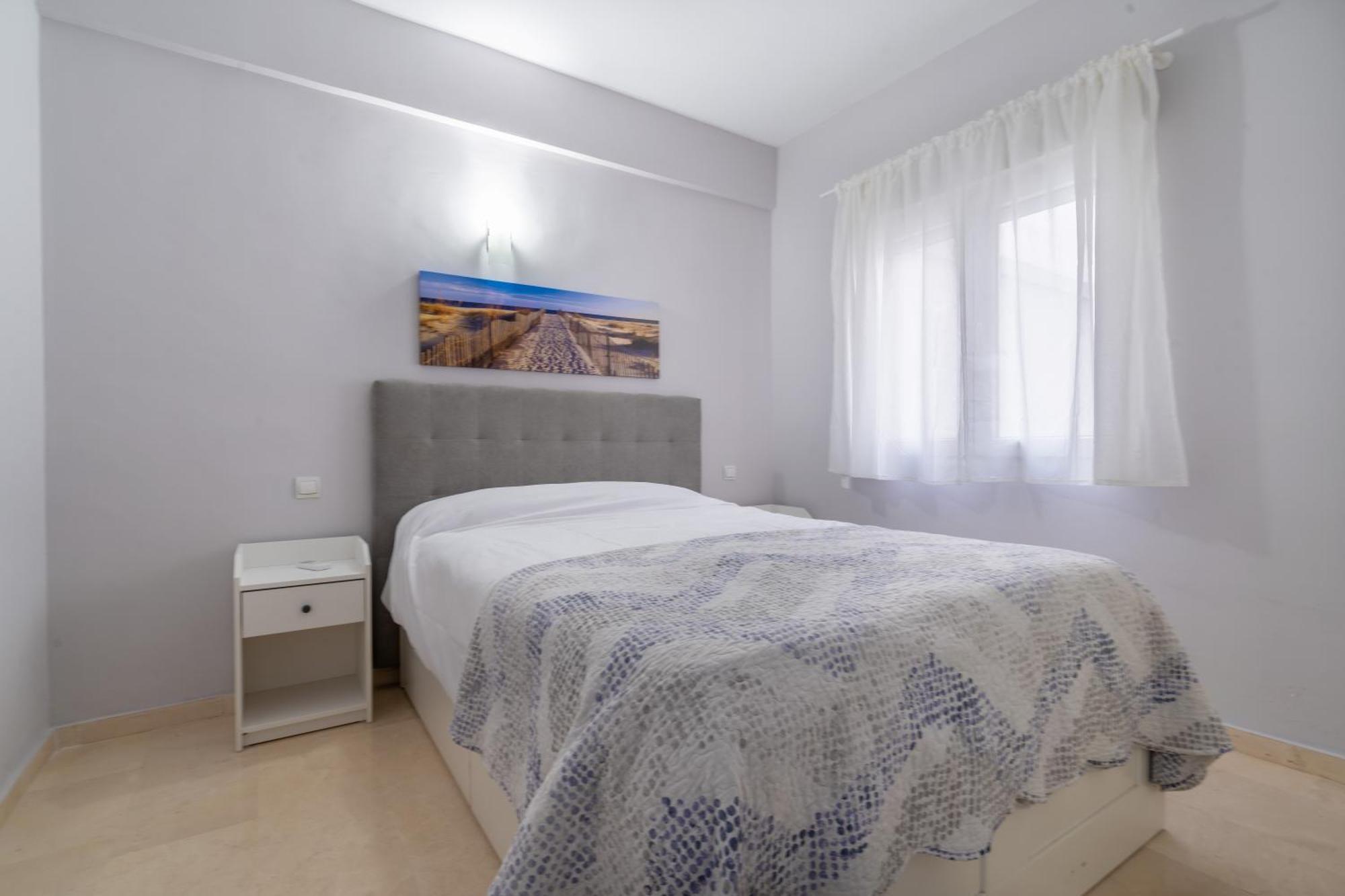 Castillo Apartment *