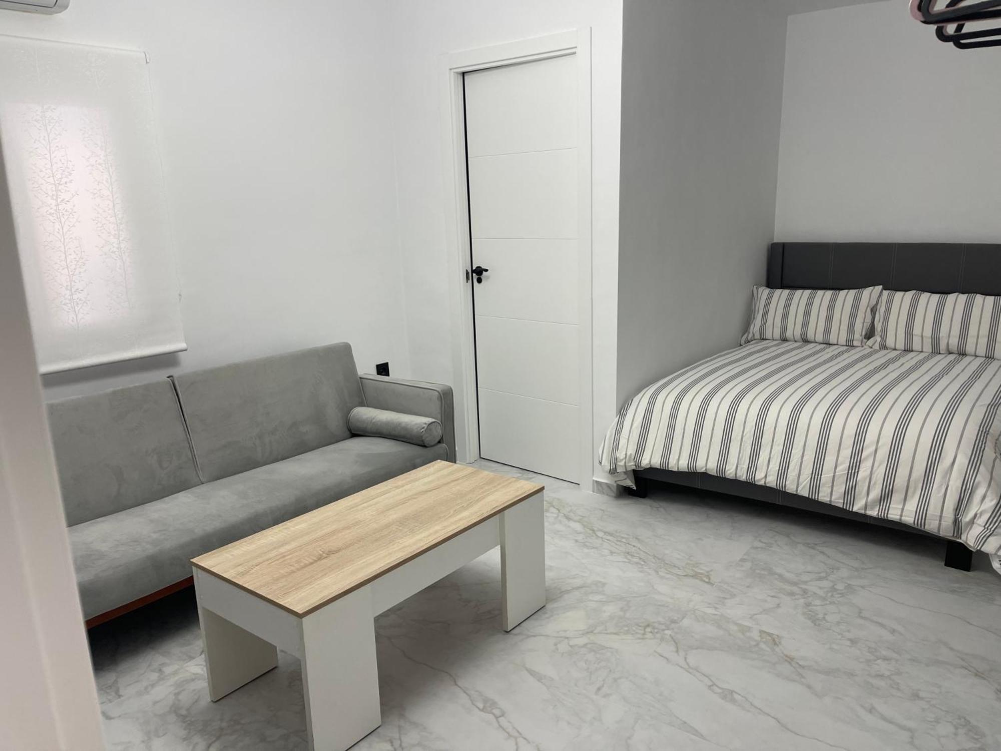 Petit Castillo Apartment Almansa