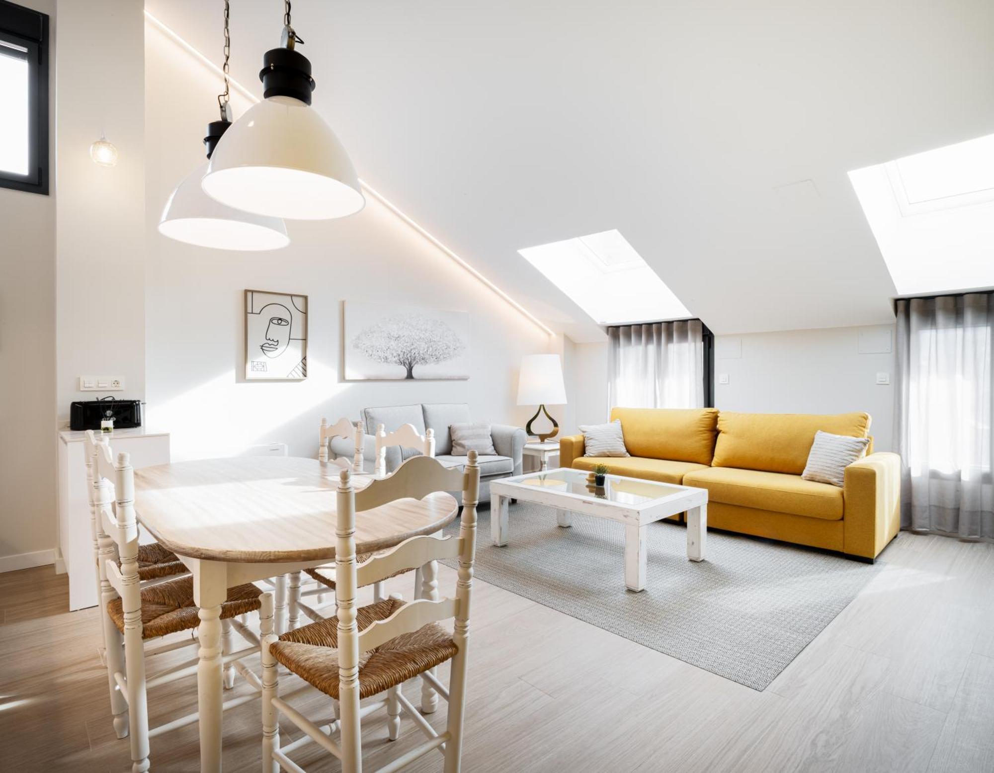 Torre Del Reloj Apartment Jaca