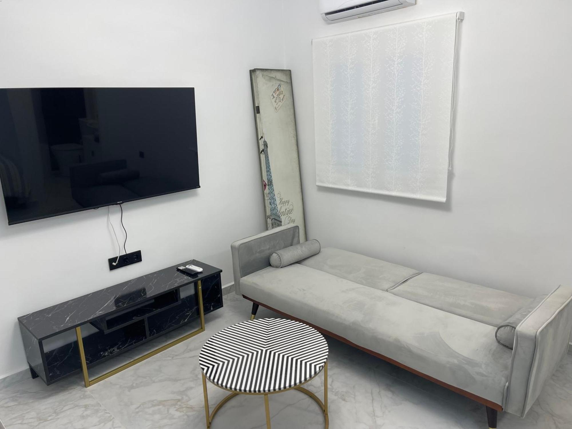 Apartment Petit Castillo Almansa