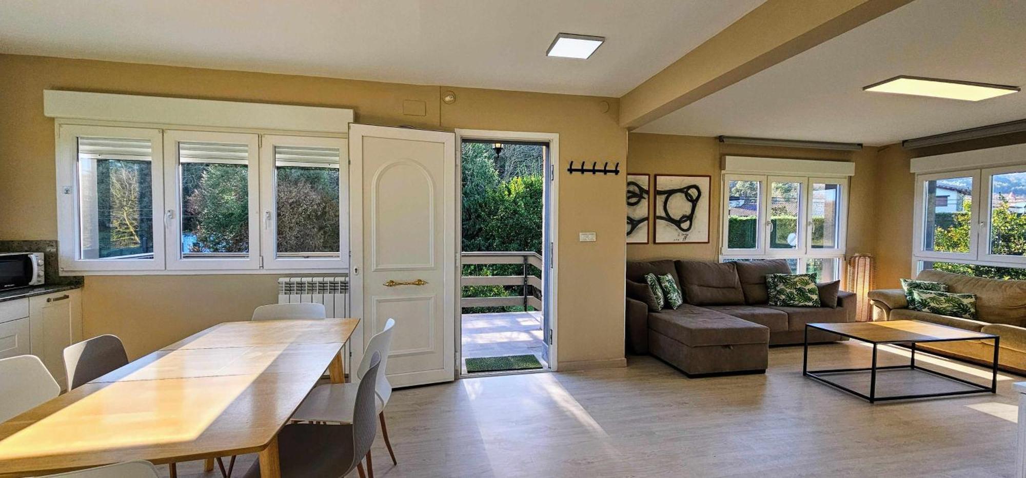 Mauro Holiday home Naves (Asturias)