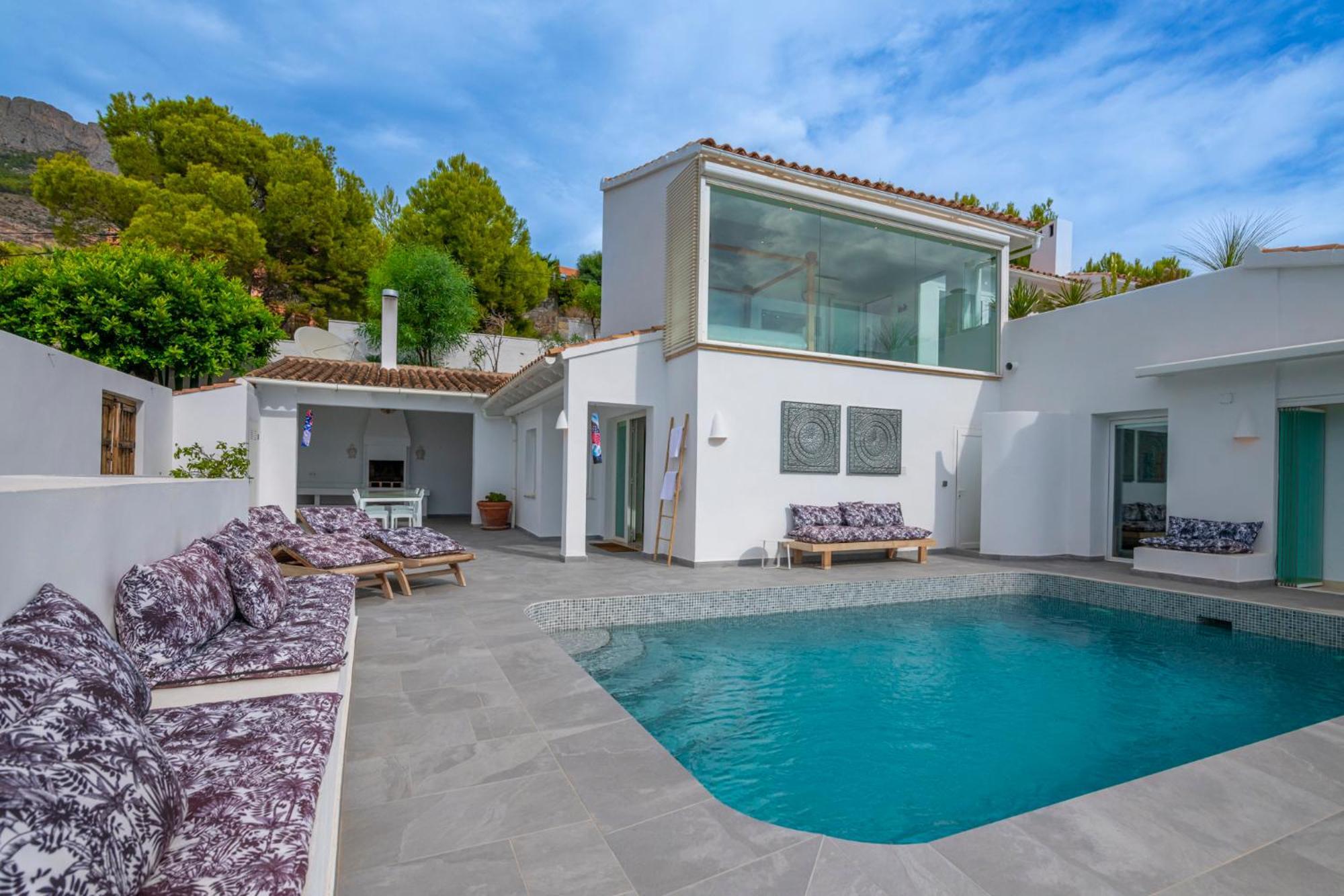 La Corniche Piscine, Parking & Wi-fi Villa