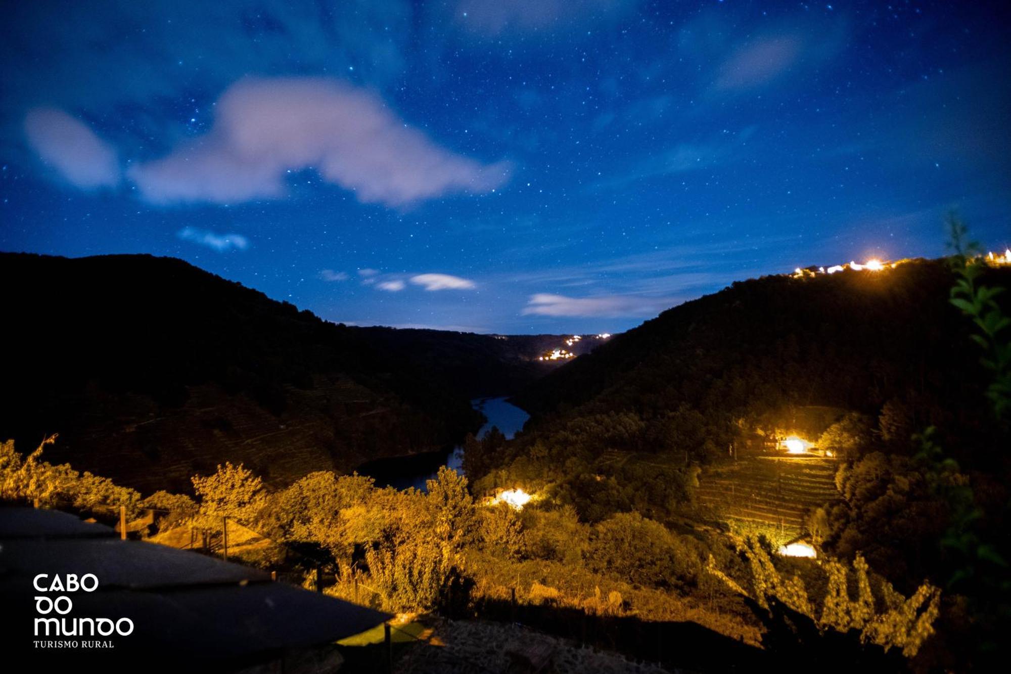Cabo Do Mundo Bed and breakfast Chantada