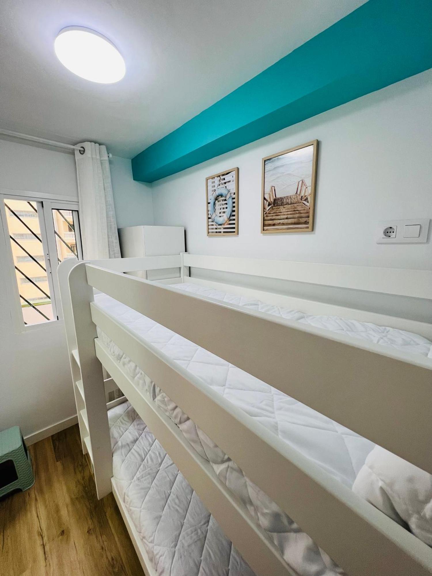 Nuevo Centrico En Primera Linea De Playa Con Vistas Al Mar, Piscina, Aire Acondicionado Y Wifi * Peñíscola