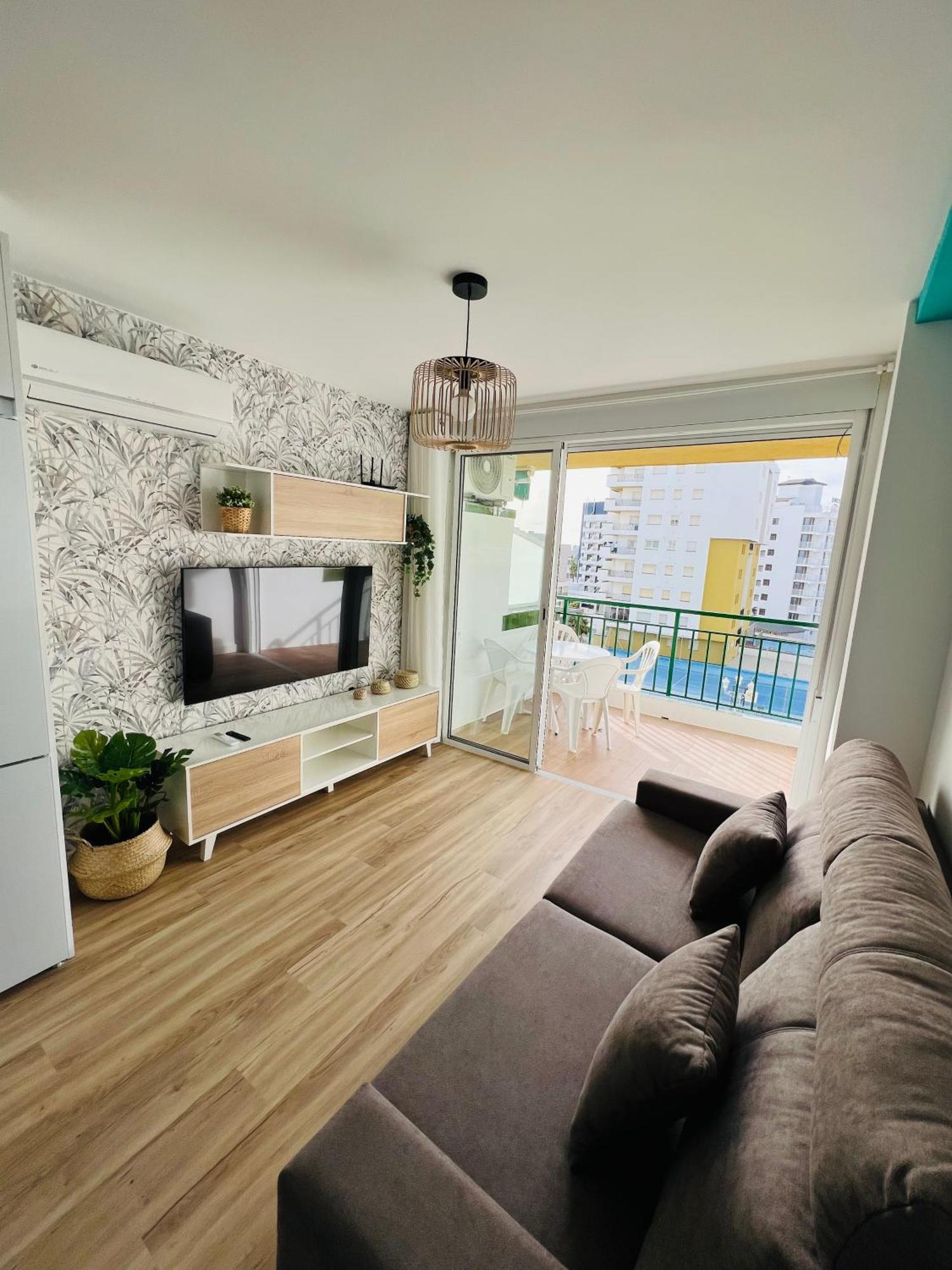 Nuevo Centrico En Primera Linea De Playa Con Vistas Al Mar, Piscina, Aire Acondicionado Y Wifi Apartamento Peñíscola