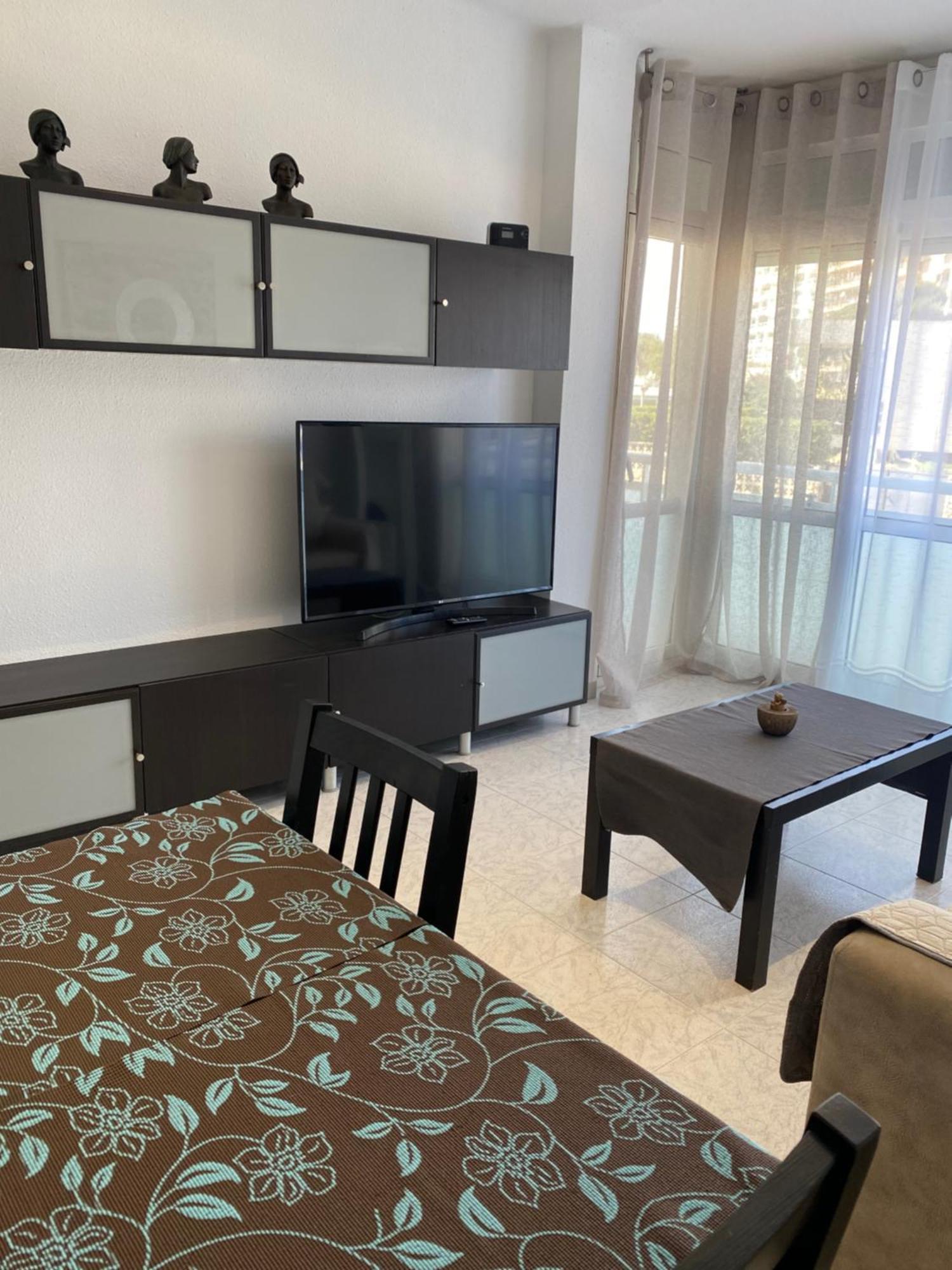 Apartamento luminoso y amplio en centro de Salou *