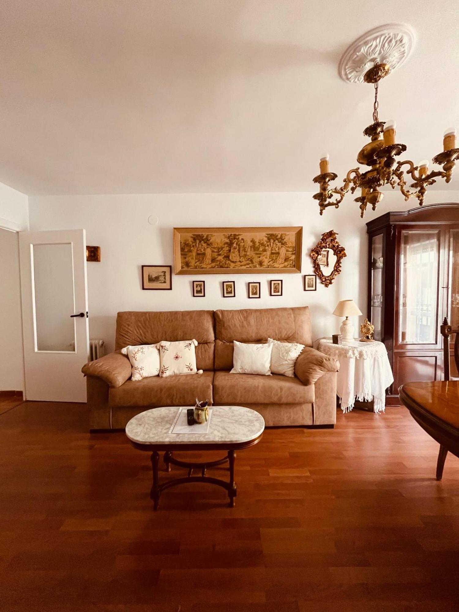 Vivienda Familiar En El Centro De Baeza