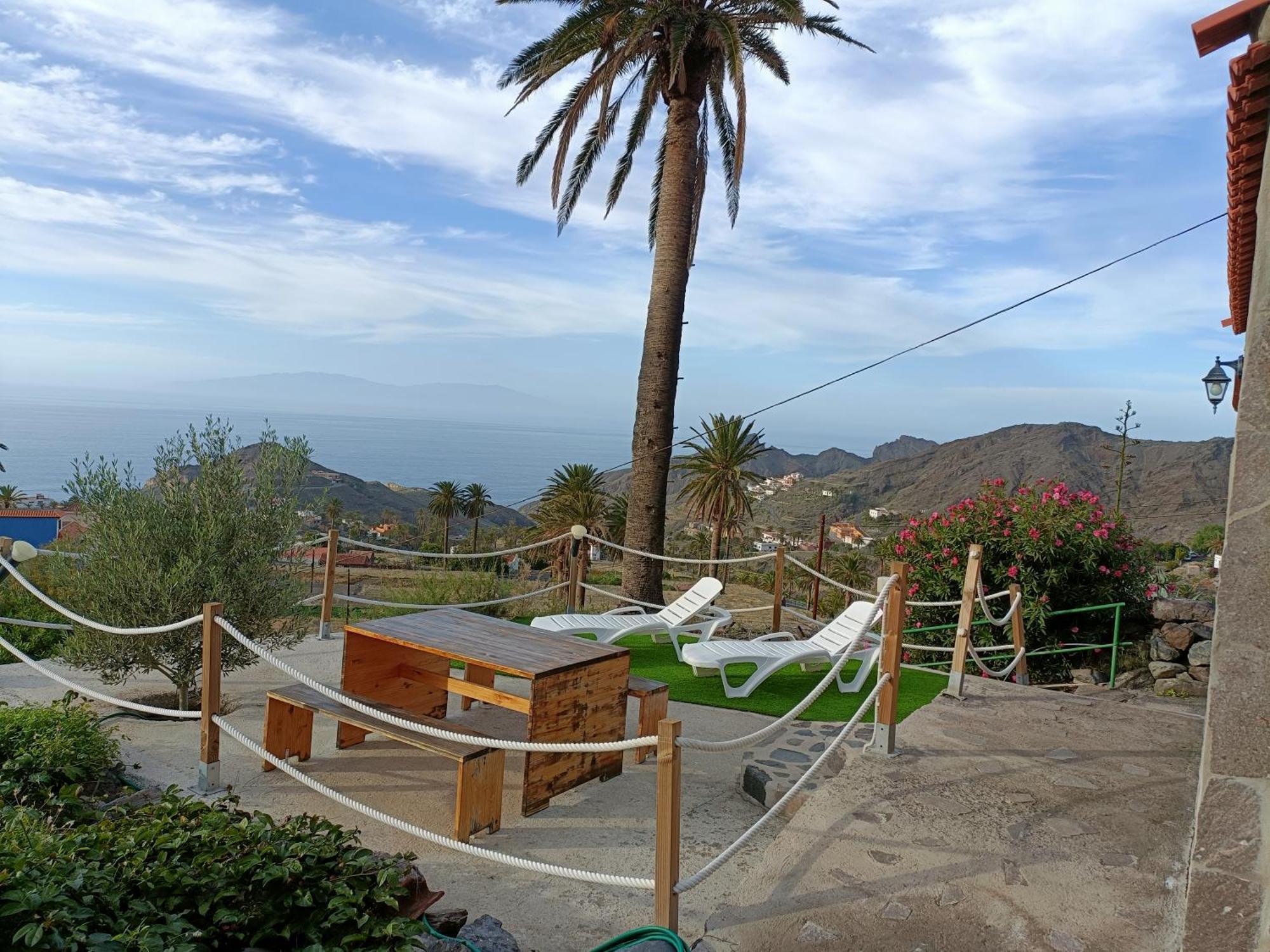 Casa Ninas Holiday home Alojera