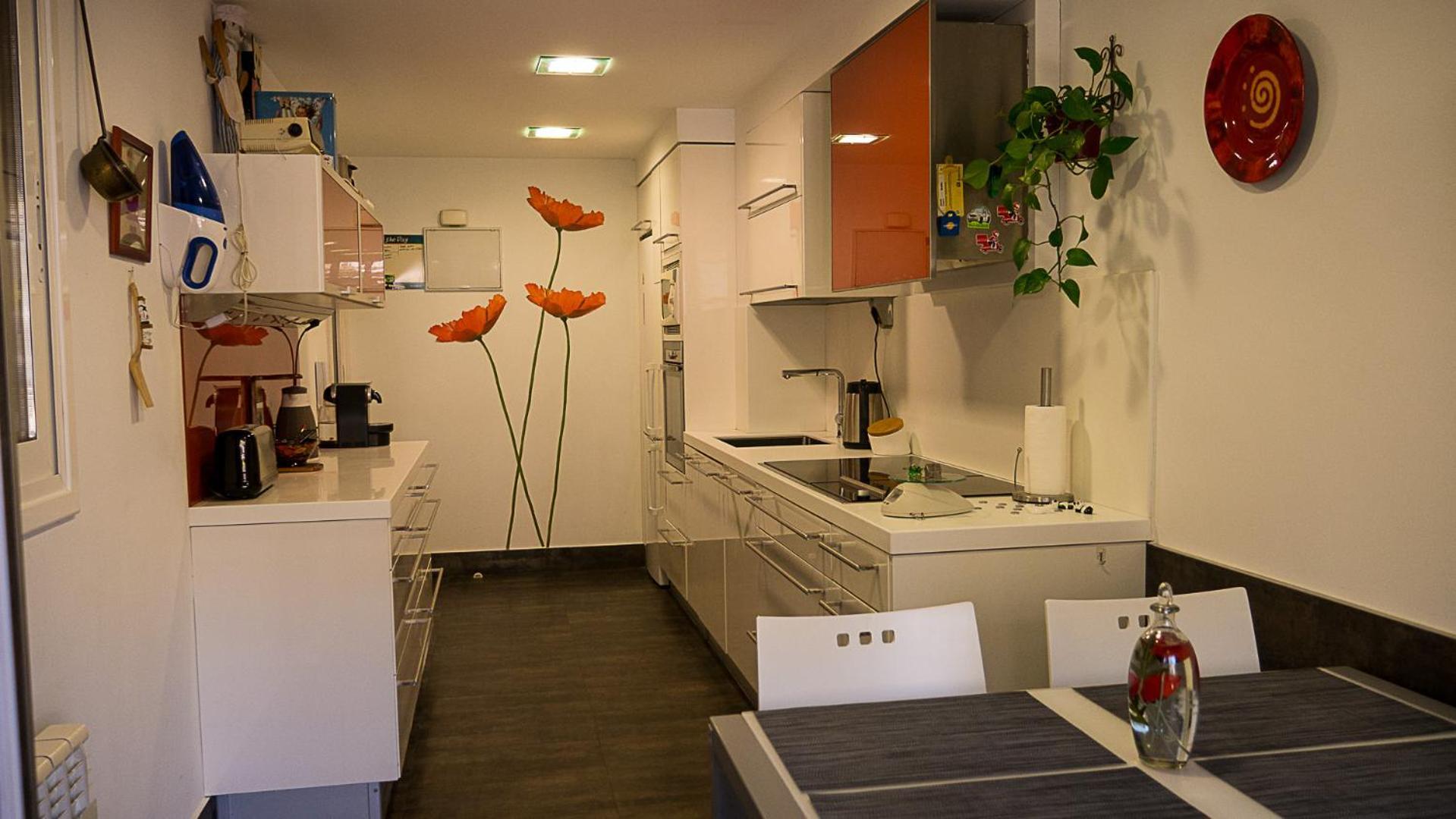 Apartamento Spacious Cozy With Easy And Free Parking