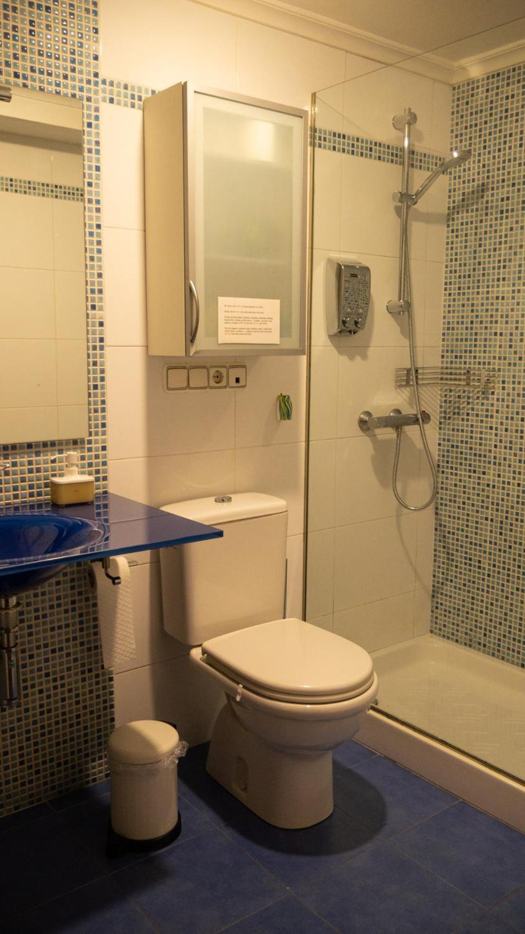 Spacious Cozy With Easy And Free Parking